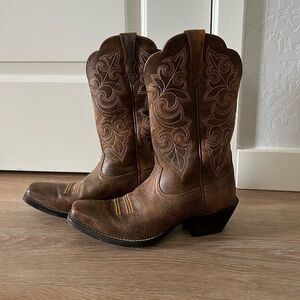 Ariat Round Up Square Toe Western Boot